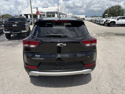Used 2022 Chevrolet TrailBlazer LT FWD image 5