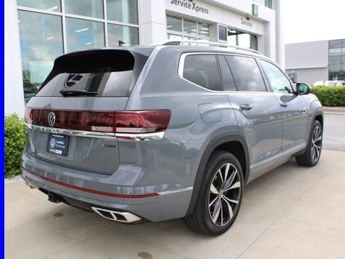 Used 2025 Volkswagen Atlas SEL Premium R-Line AWD/4WD image 6
