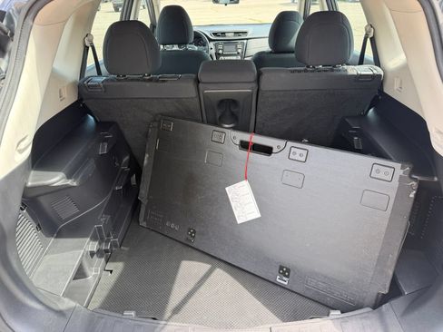 Used 2017 Nissan Rogue S AWD/4WD image 30