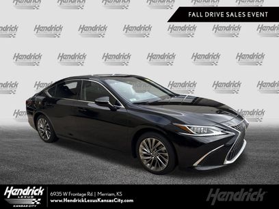 Used 2025 Lexus ES 300h w/ Luxury Package