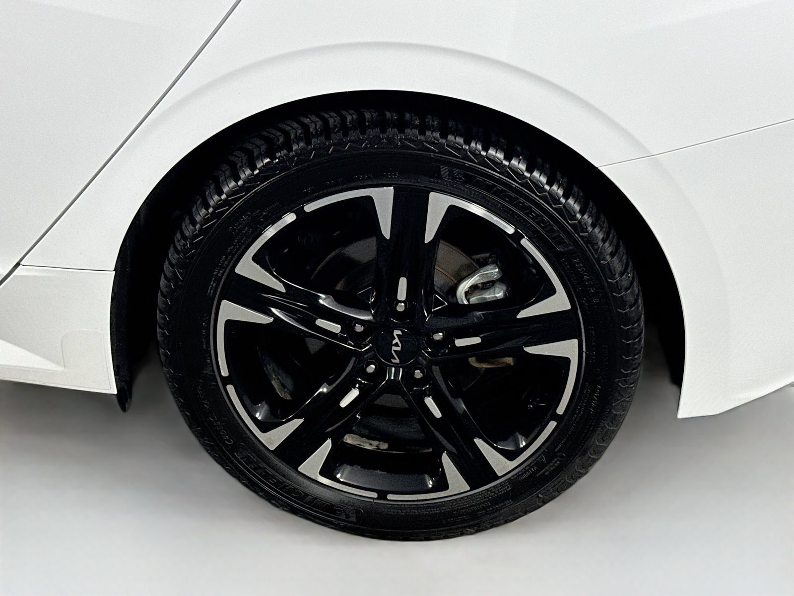 Used 2023 Kia K5 GT-Line AWD/4WD image 9