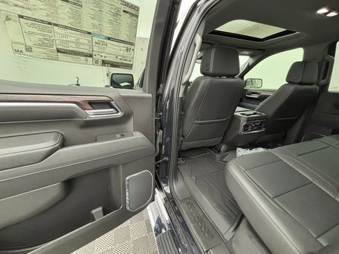 New 2025 GMC Sierra 1500 SLT w/ SLT Premium Plus Package image 43