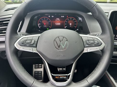 New 2026 Volkswagen Atlas Peak Edition image 14