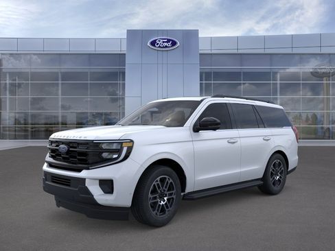 New 2025 Ford Expedition Active RWD image 1
