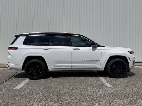 Used 2023 Jeep Grand Cherokee L Summit AWD/4WD image 7