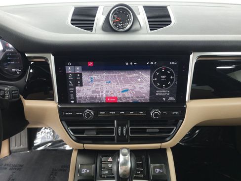 Used 2020 Porsche Macan S AWD/4WD image 15