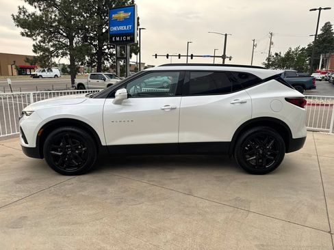 Used 2022 Chevrolet Blazer LT w/ Sound & Technology Package AWD/4WD image 2