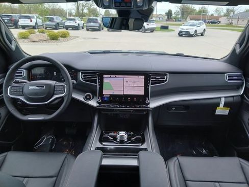 New 2026 Jeep Grand Wagoneer Limited AWD/4WD image 31