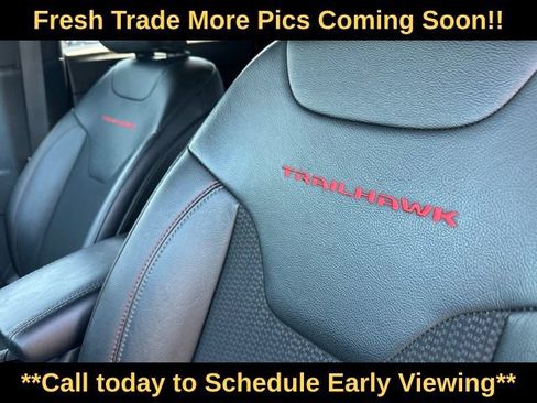 Used 2025 Jeep Compass Trailhawk AWD/4WD image 8