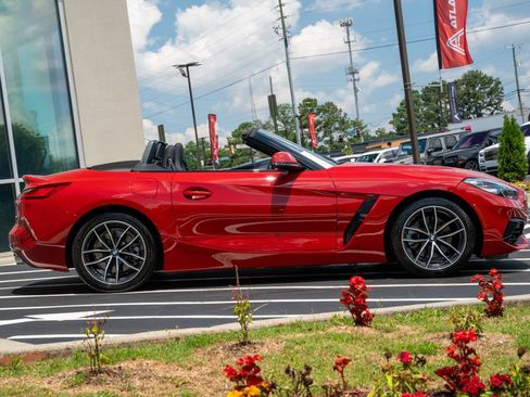 Used 2021 BMW Z4 sDrive30i w/ Convenience Package RWD image 11