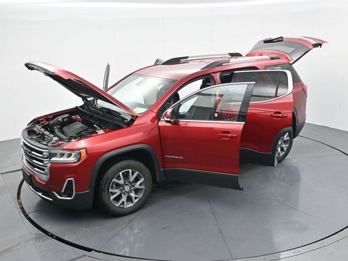 Used 2023 GMC Acadia SLT image 40