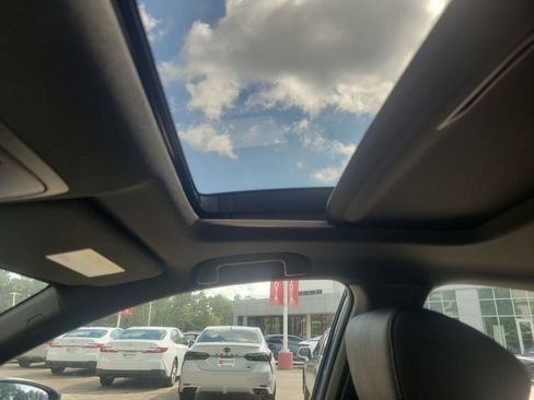Used 2019 Honda Accord Sport image 17