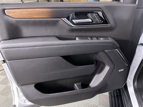 New 2026 GMC Yukon Denali w/ Sun & Power Step Package image 23