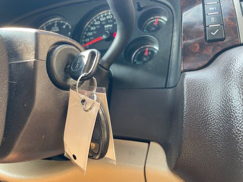 Used 2013 GMC Yukon XL Denali RWD image 55