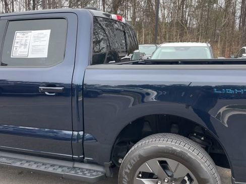 Used 2024 Ford F150 Lightning Lariat image 5