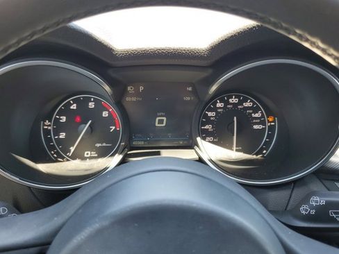 Used 2018 Alfa Romeo Stelvio Ti Sport image 22