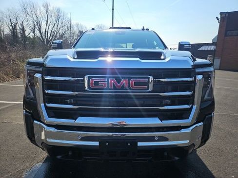 New 2026 GMC Sierra 2500 SLT w/ SLT Premium Package AWD/4WD image 8