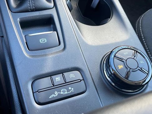 New 2025 Ford Ranger XLT w/ FX4 Off-Road Package image 13