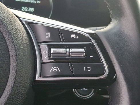 Certified 2024 Kia Seltos S image 17