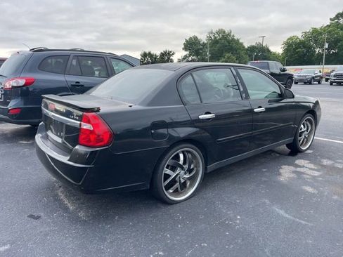 Used 2005 Chevrolet Malibu LS w/ Preferred Equipment Group FWD image 3