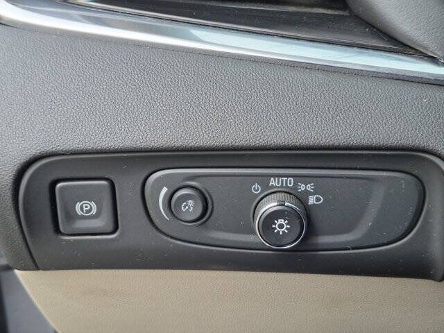 Used 2018 Buick Enclave Premium w/ Trailering Package FWD image 16