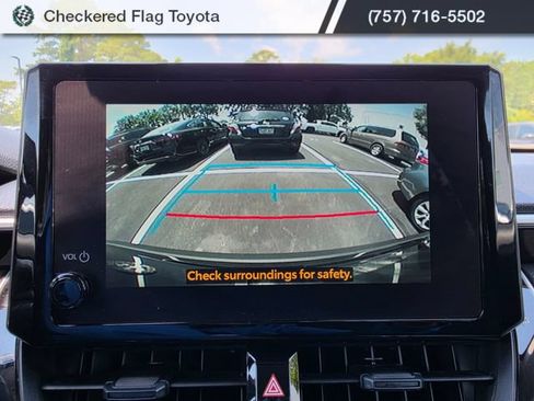 Certified 2025 Toyota Corolla Cross LE AWD/4WD image 17