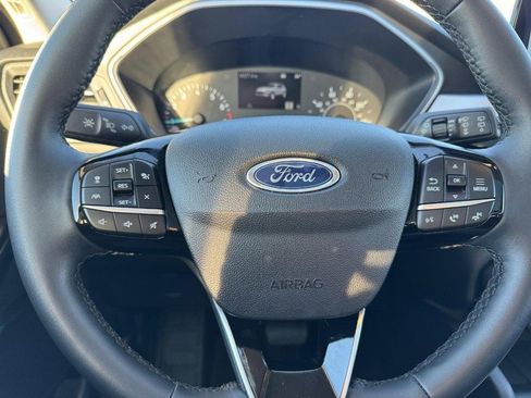 Used 2022 Ford Escape SEL image 19