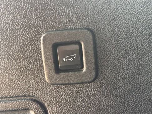 Used 2015 Ford Expedition EL King Ranch image 34