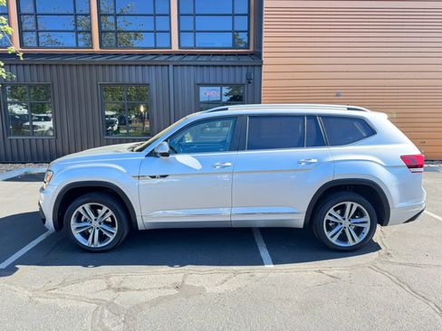Used 2018 Volkswagen Atlas SE AWD/4WD image 2