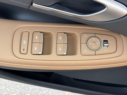 New 2025 Hyundai Sonata Limited image 19