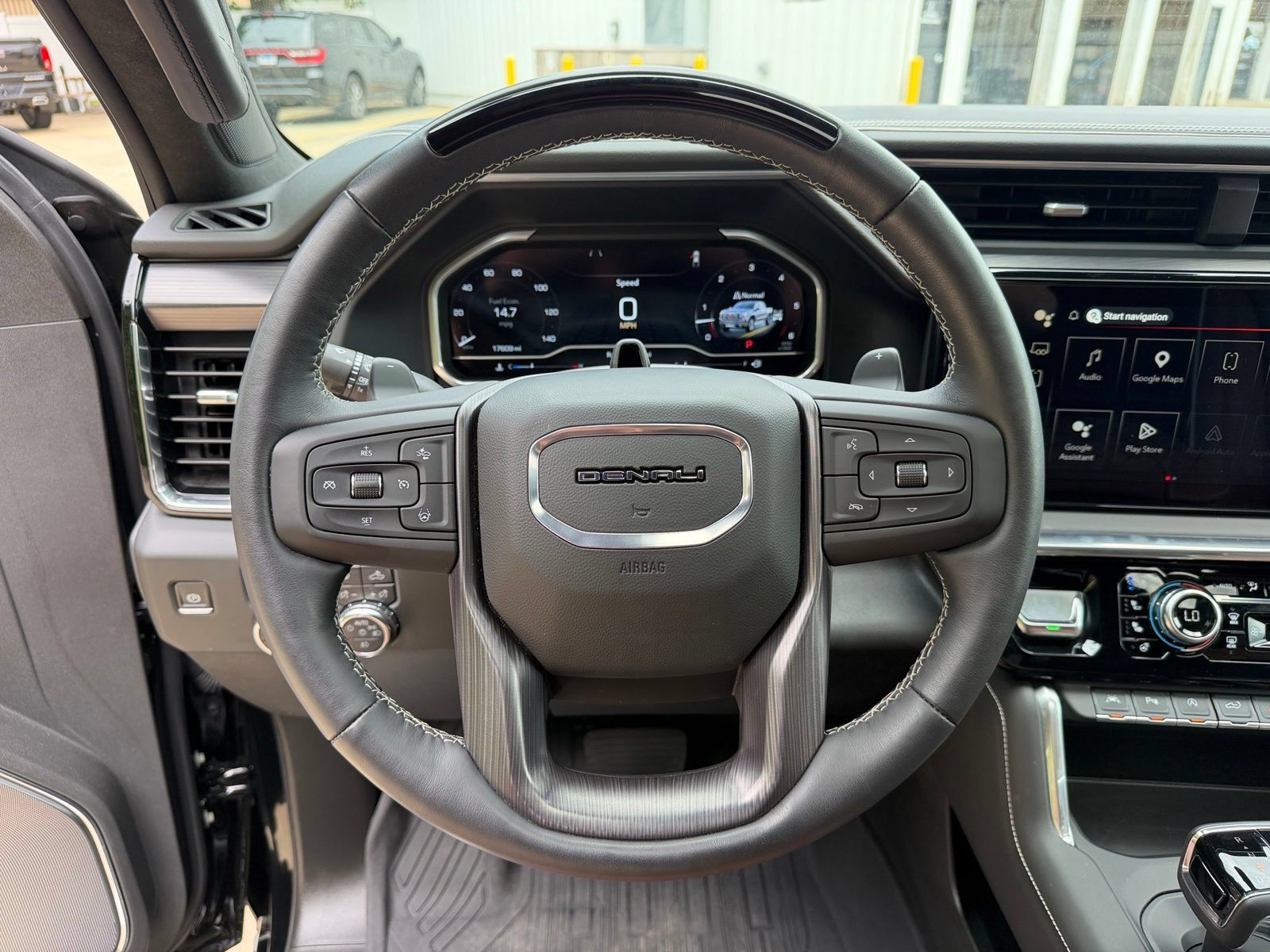 Used 2024 GMC Sierra 1500 Denali Ultimate AWD/4WD image 13