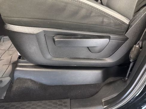 Used 2021 RAM 2500 Big Horn image 18