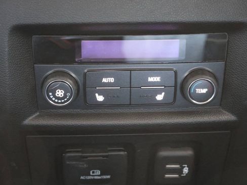 Used 2020 Chevrolet Traverse High Country FWD image 23