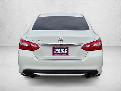 Used 2017 Nissan Altima 2.5 S w/ Power Driver Seat Package image 7