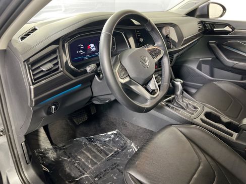 Used 2023 Volkswagen Jetta SEL FWD image 9