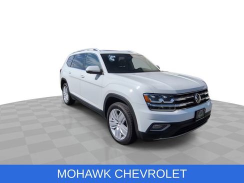 Used 2018 Volkswagen Atlas SEL Premium AWD/4WD image 2