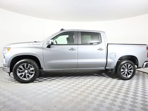 Used 2023 Chevrolet Silverado 1500 LT AWD/4WD image 2