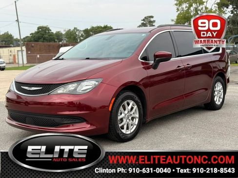 Used 2021 Chrysler Voyager Lxi FWD image 1