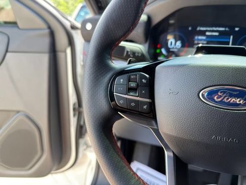 Used 2025 Ford Explorer ST RWD image 42
