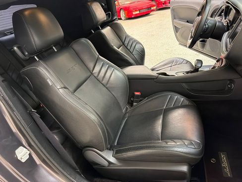 Used 2016 Dodge Challenger SRT Hellcat RWD image 34