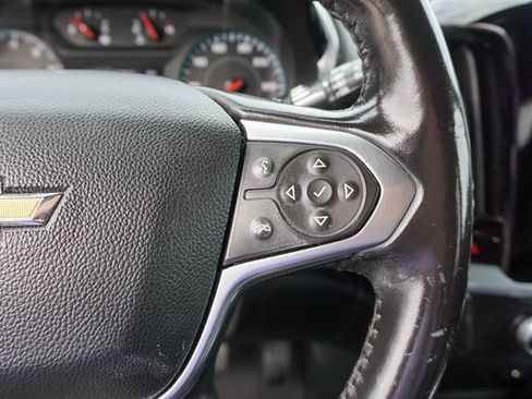 Used 2022 Chevrolet Traverse LT image 22