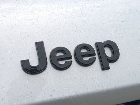 New 2026 Jeep Grand Cherokee L Limited w/ Limited Altitude Package AWD/4WD image 13