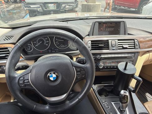 Used 2015 BMW 328i Sedan RWD image 4
