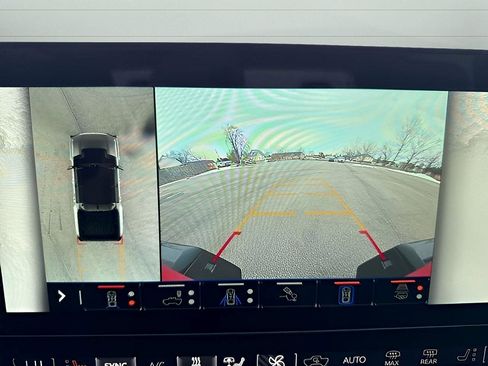 New 2025 GMC Hummer EV 3X w/ LPO, Illumination Package AWD/4WD image 18