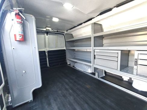 Used 2018 Chevrolet Express 2500 w/ Driver Convenience Package RWD image 28
