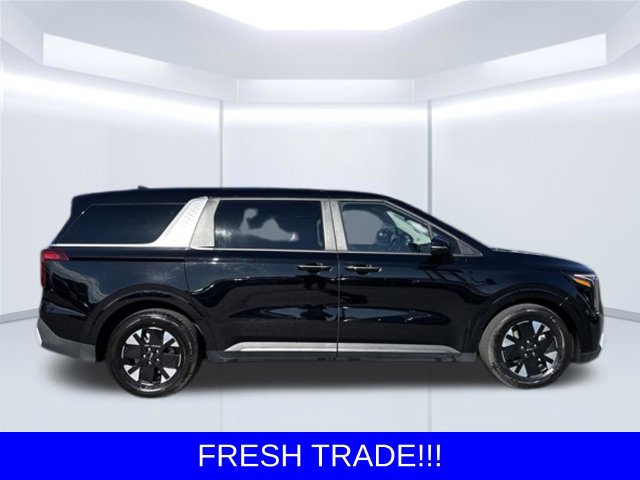 Used 2026 Kia Carnival LXS FWD image 8