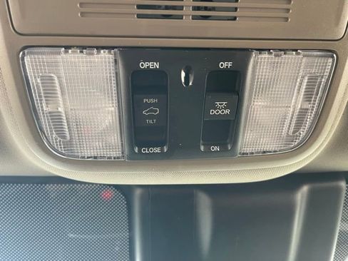 Used 2019 Honda Odyssey EX-L image 43