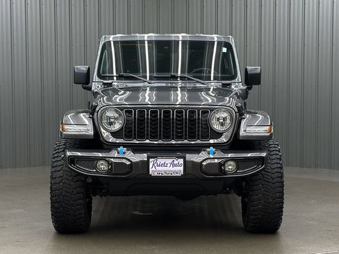 Used 2024 Jeep Wrangler Unlimited AWD/4WD image 8