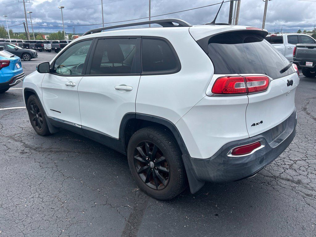 Used 2014 Jeep Cherokee Latitude w/ Comfort/Convenience Group AWD/4WD image 7