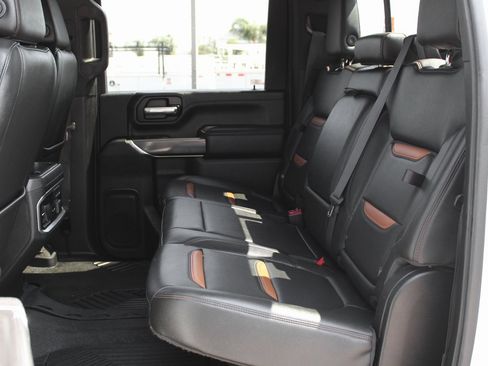 Used 2020 GMC Sierra 2500 AT4 image 37